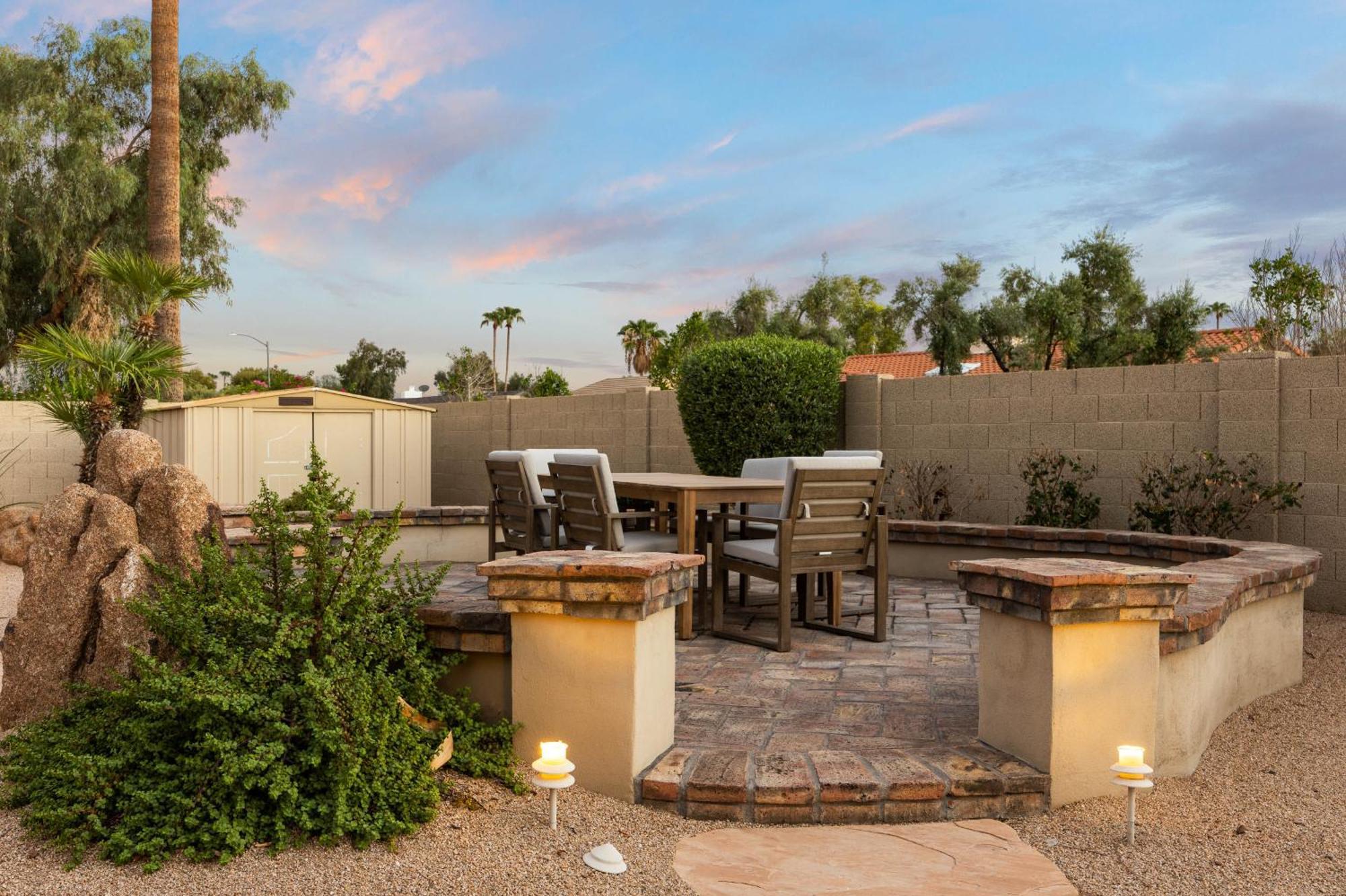 Sparkling Pool Poker Table And Relaxation At Sweetwater *