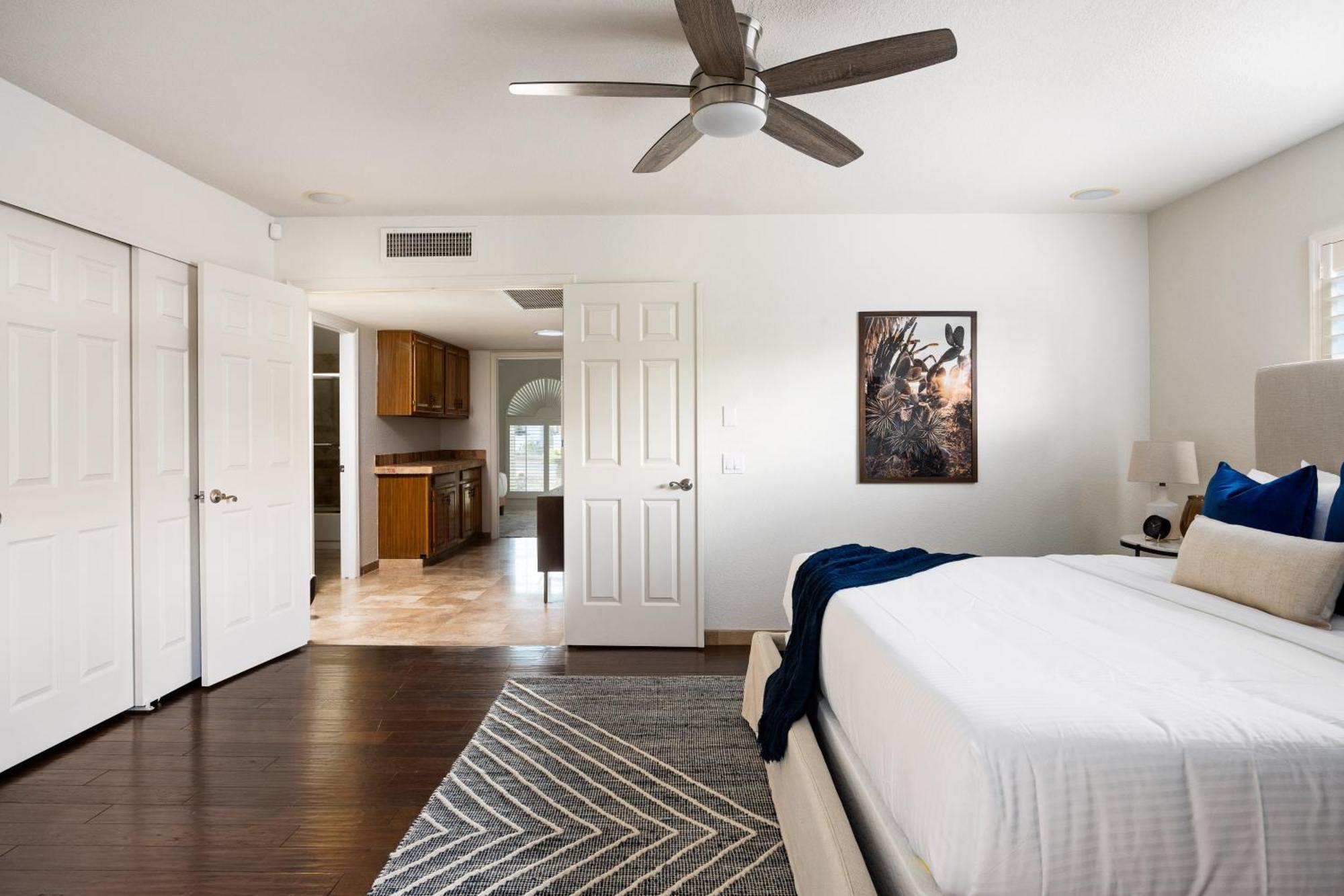 Holiday home Sparkling Pool Poker Table And Relaxation At Sweetwater *